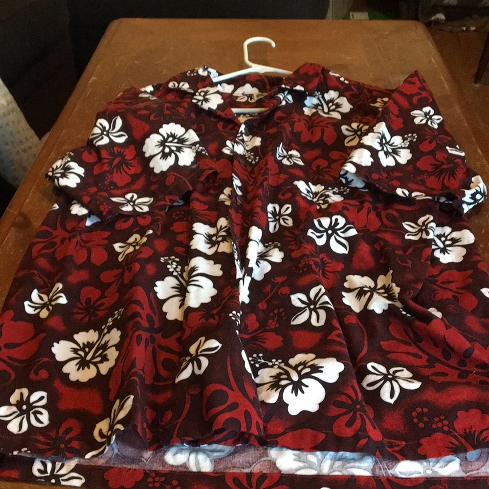 Hawian. Shirt